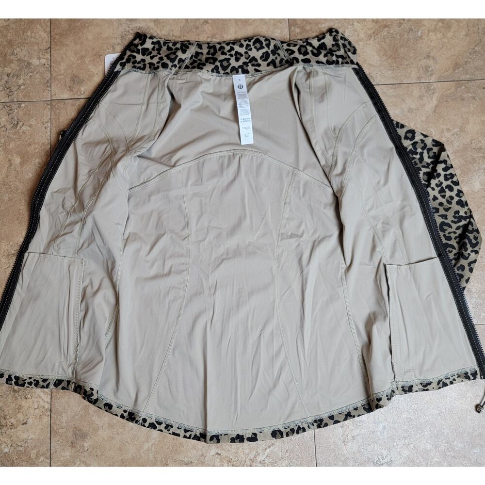 Lululemon Sz 10 Animal Print Defined Jacket Shorts Brown Leopard Set Activewear - Picture 8 of 16